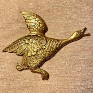 Collectable Mid-Century MCM Brass Flying Duck/Goose Hanging Wall Sculpture